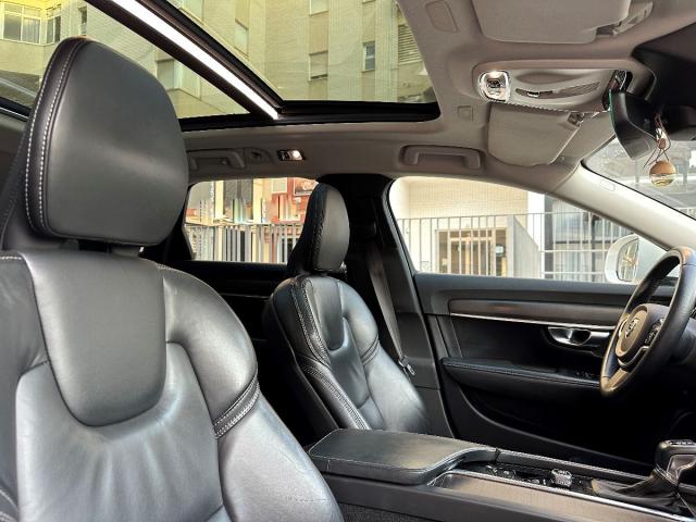 Volvo V90 cross country foto 6