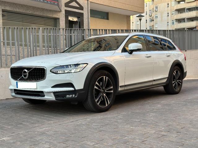 Volvo V90 cross country foto 7