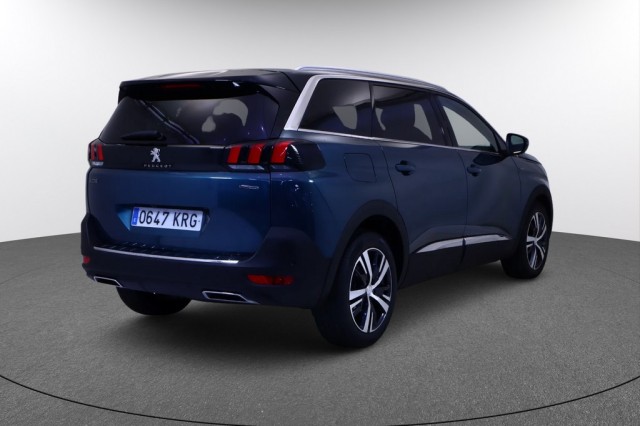 Peugeot 5008 foto 4