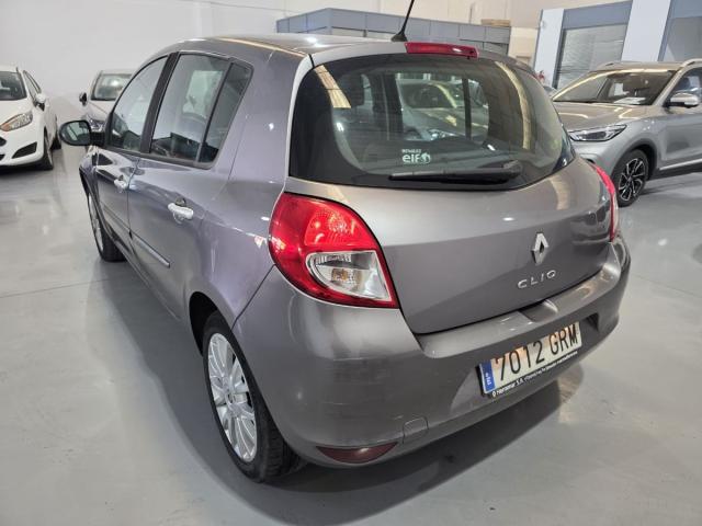 Renault Clio foto 4