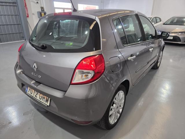 Renault Clio foto 6