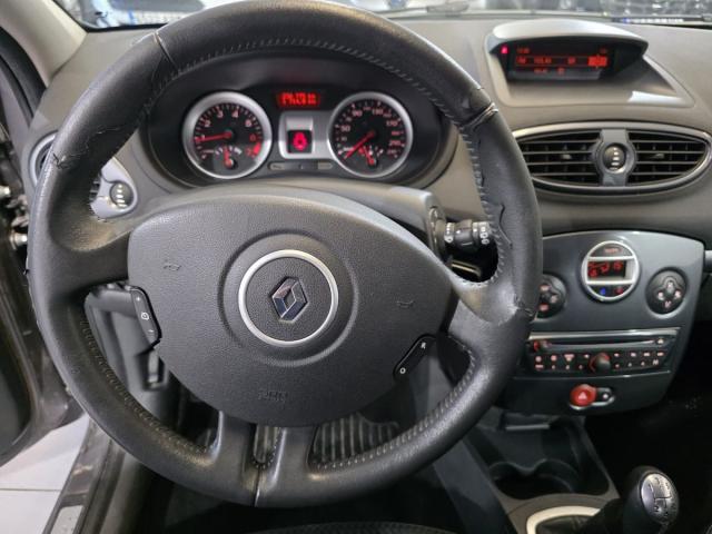 Renault Clio foto 11