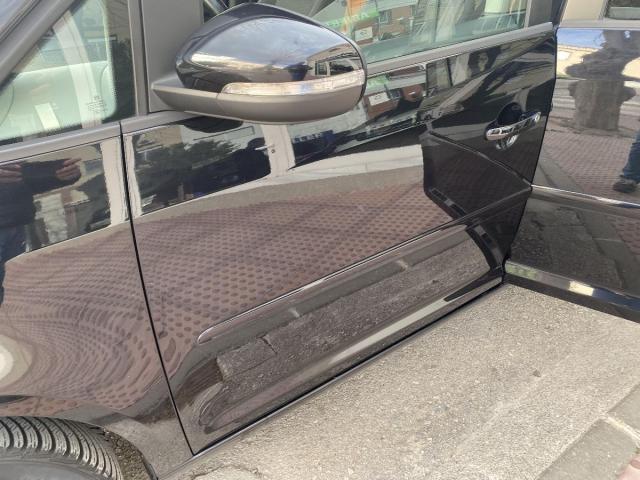 Volkswagen Touran foto 11