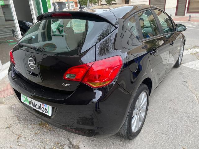 Opel Astra foto 4