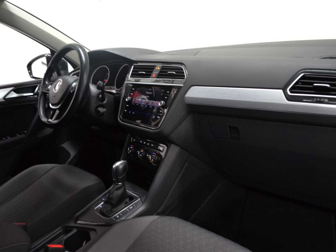 Volkswagen Tiguan foto 7