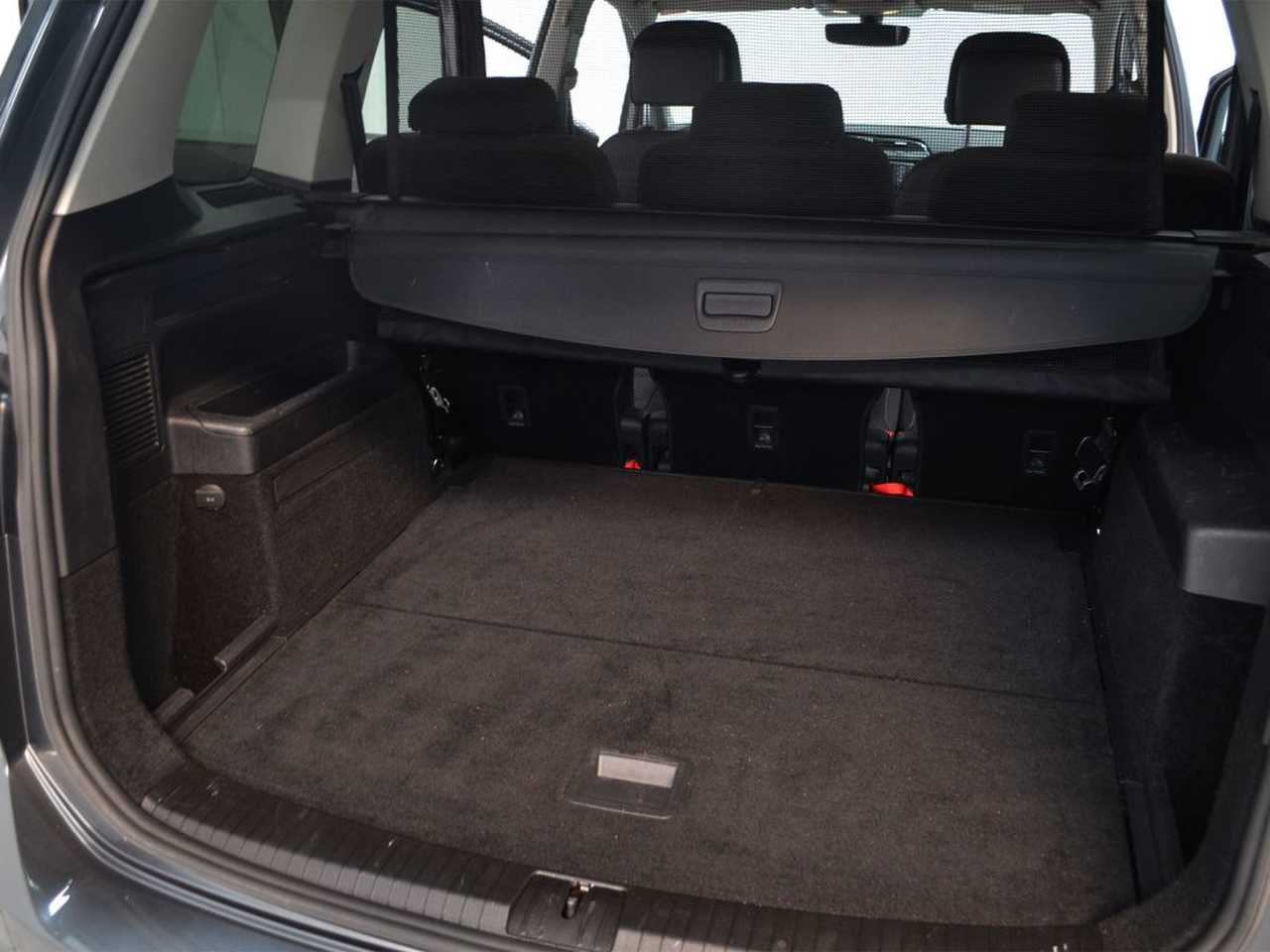 Volkswagen Touran foto 6