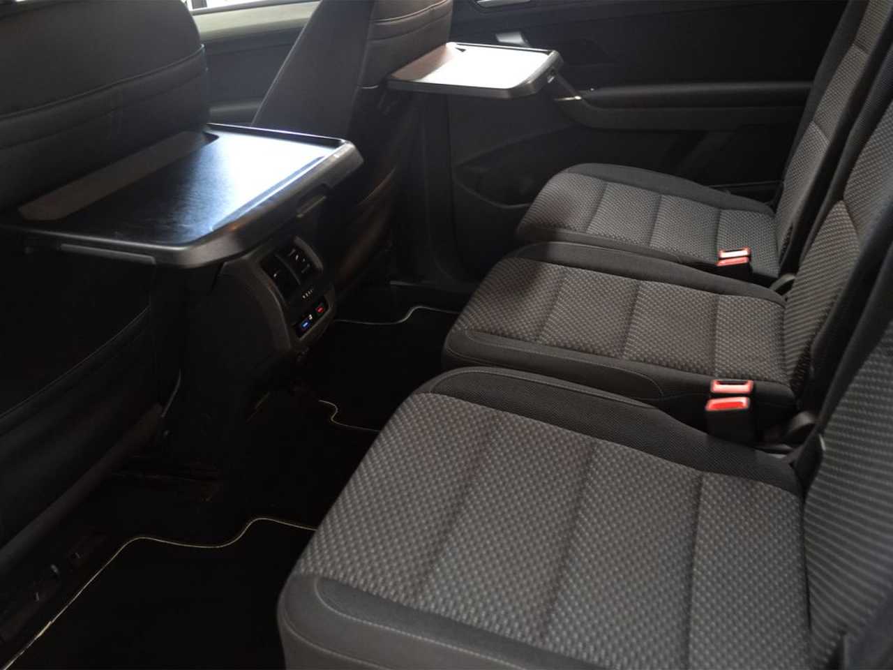 Volkswagen Touran foto 11
