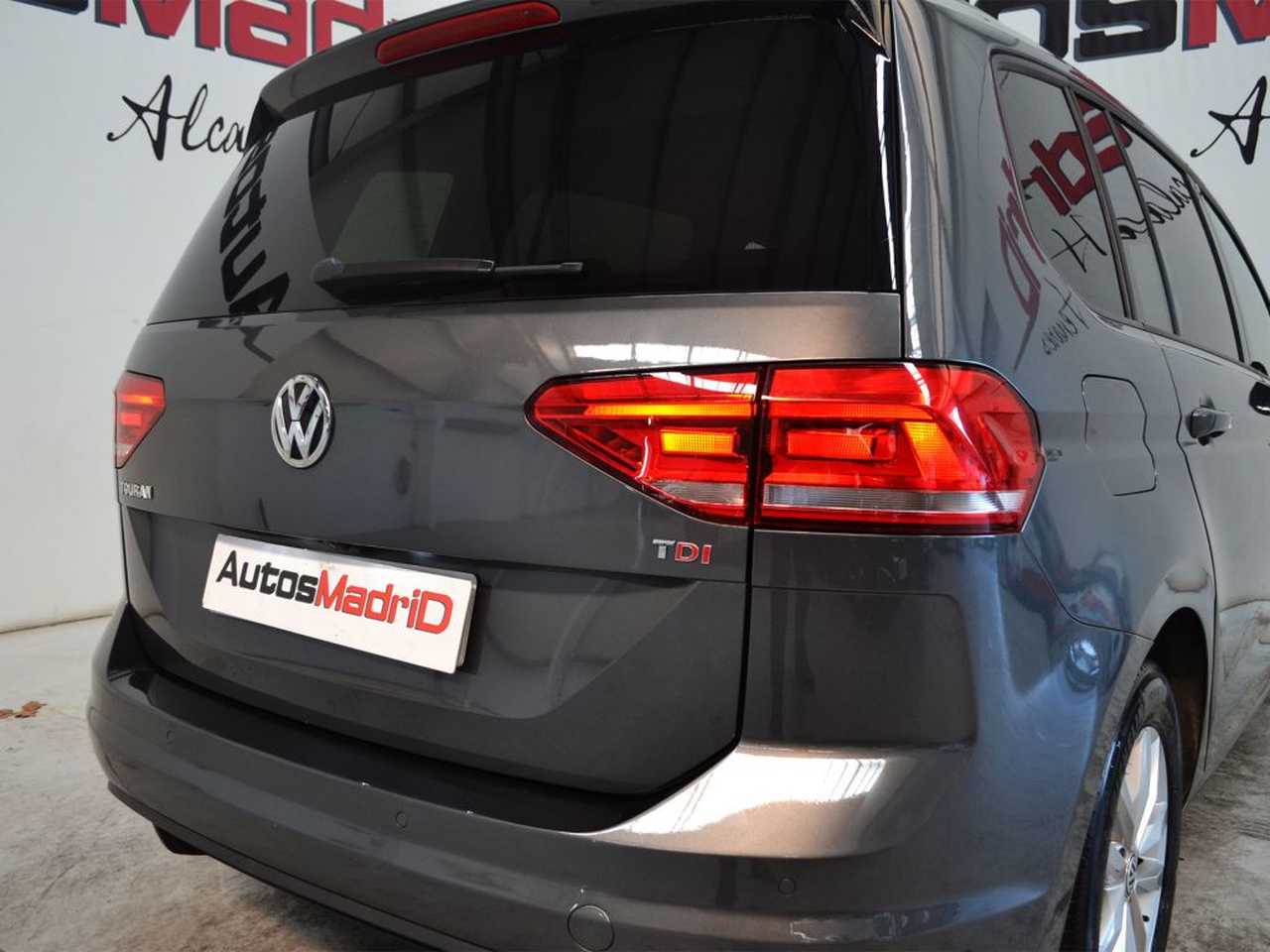 Volkswagen Touran foto 12