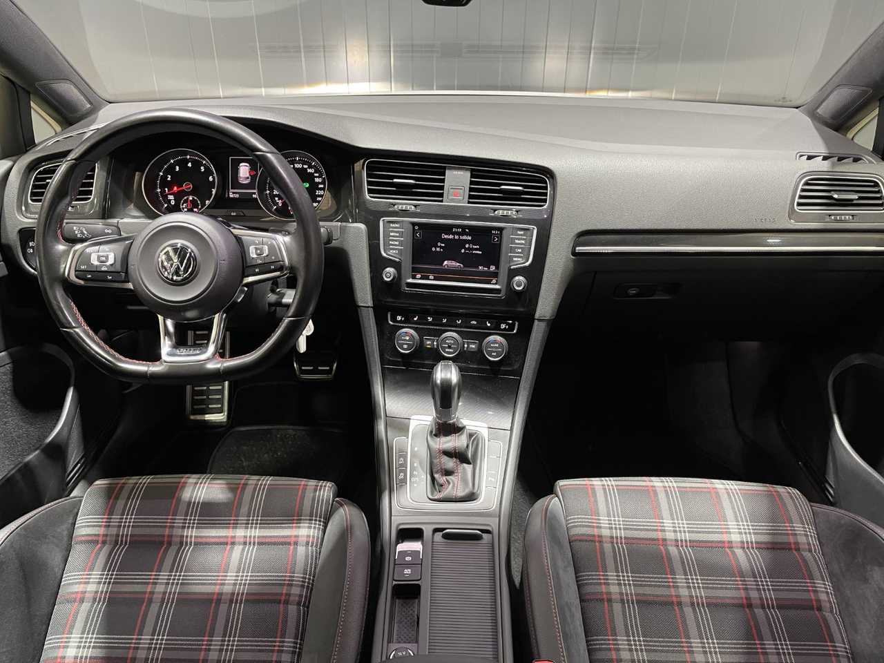 Volkswagen Golf foto 7