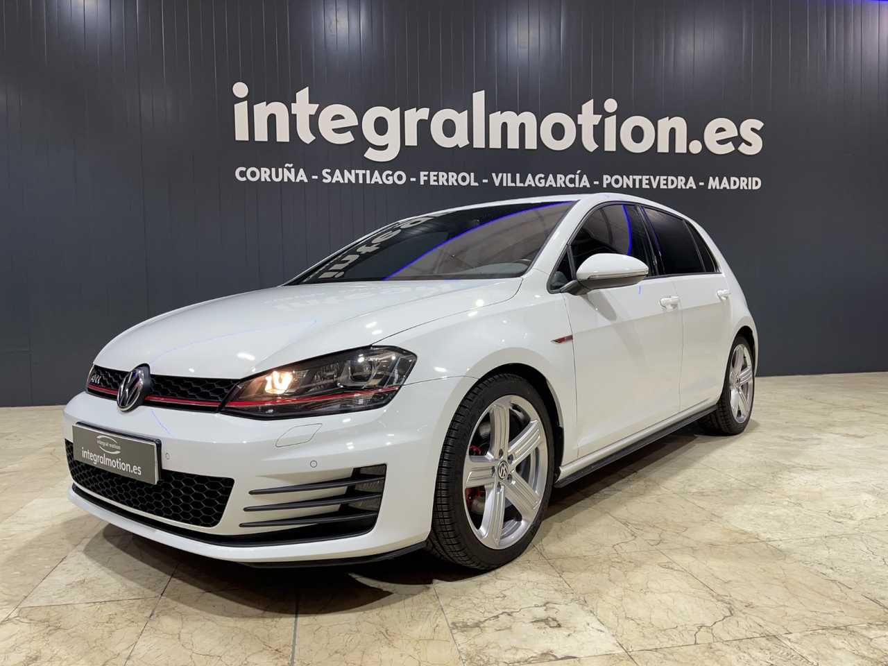 Volkswagen Golf foto 8
