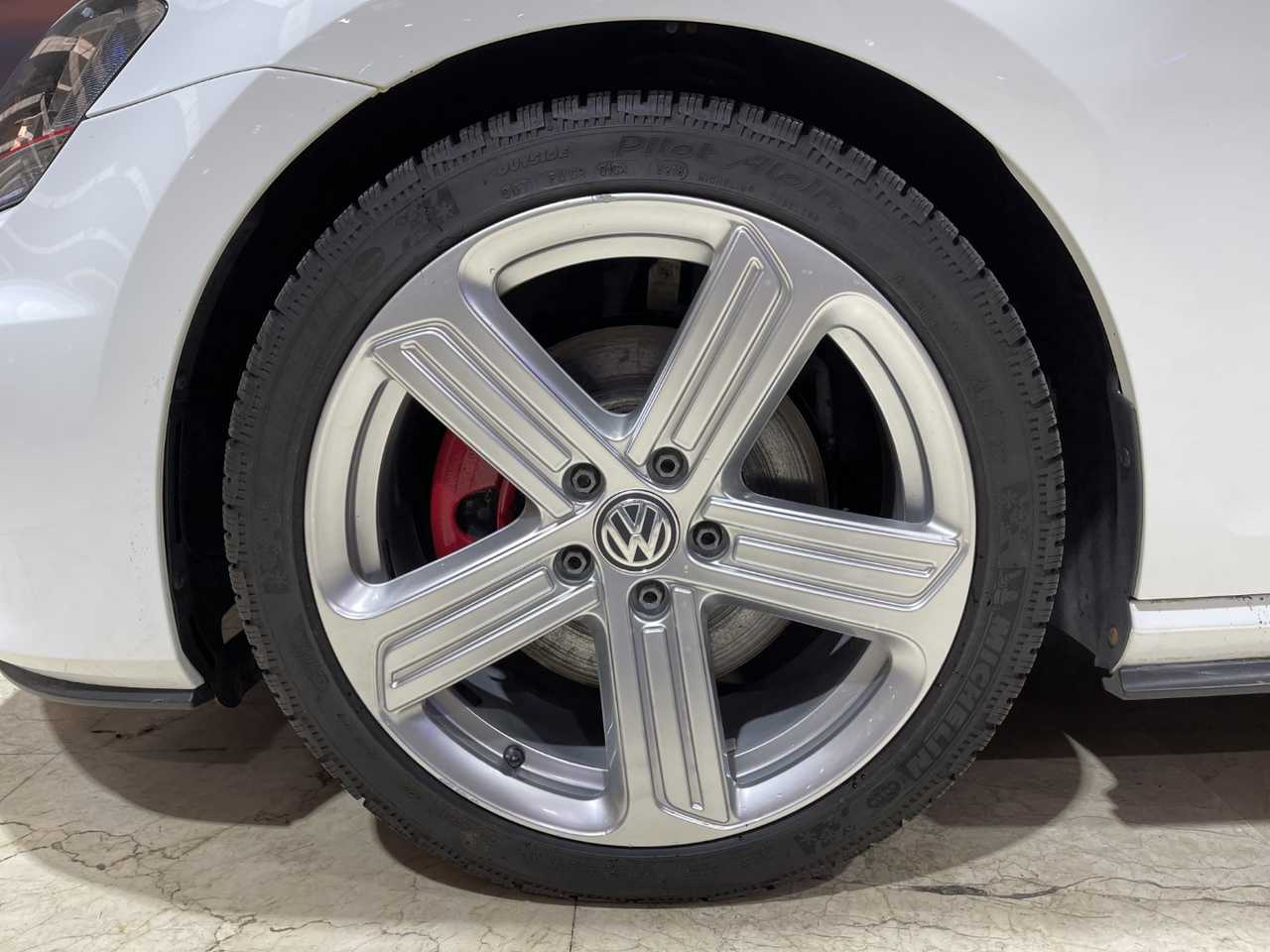 Volkswagen Golf foto 14