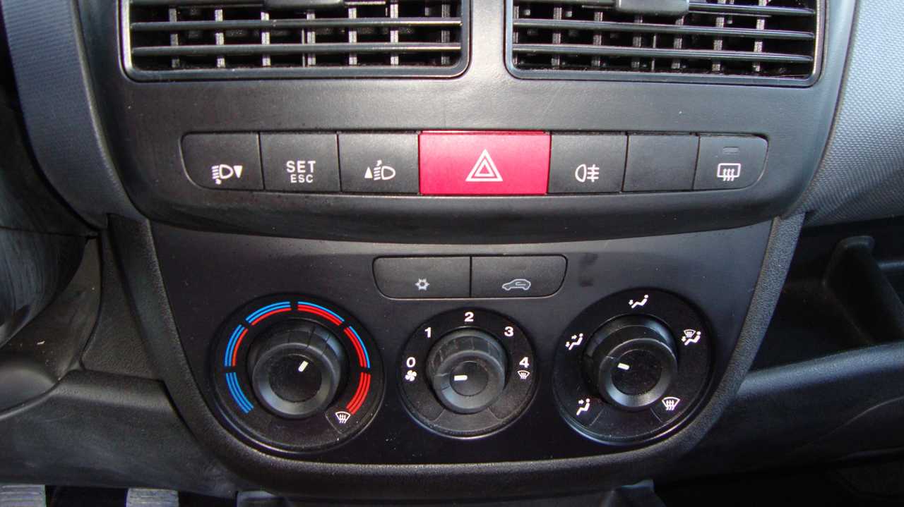Fiat Doblo foto 12