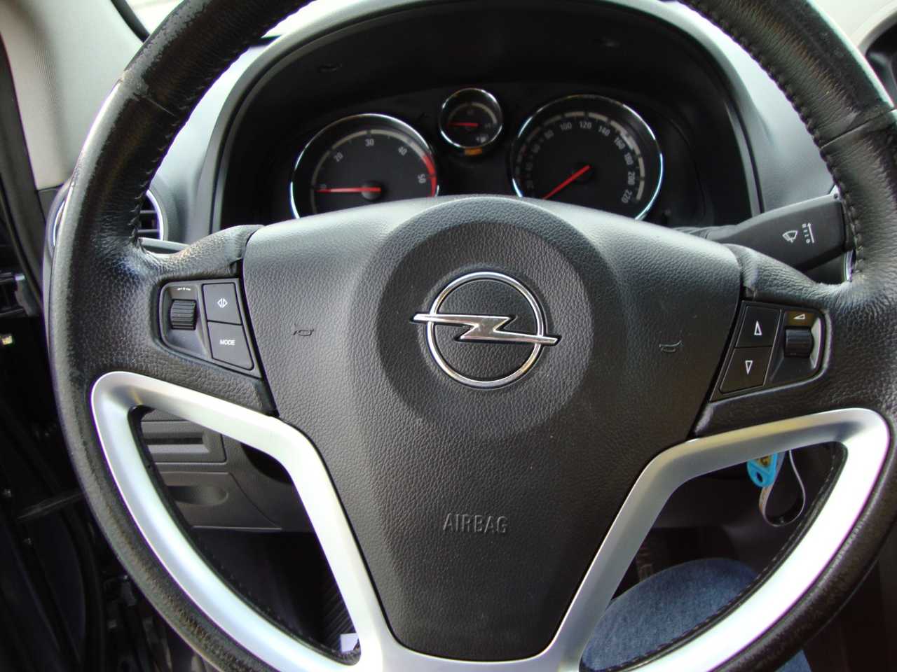 Opel Antara foto 10