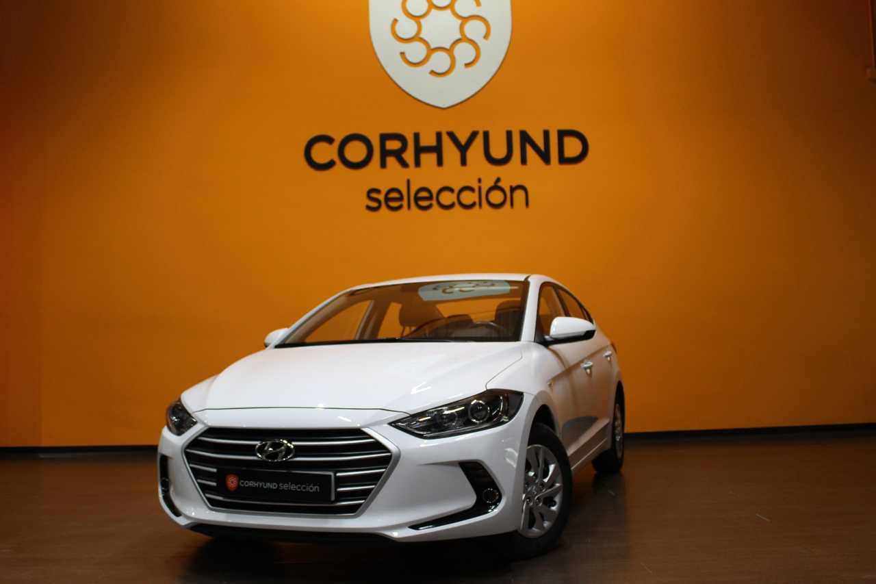 Hyundai Elantra foto 2
