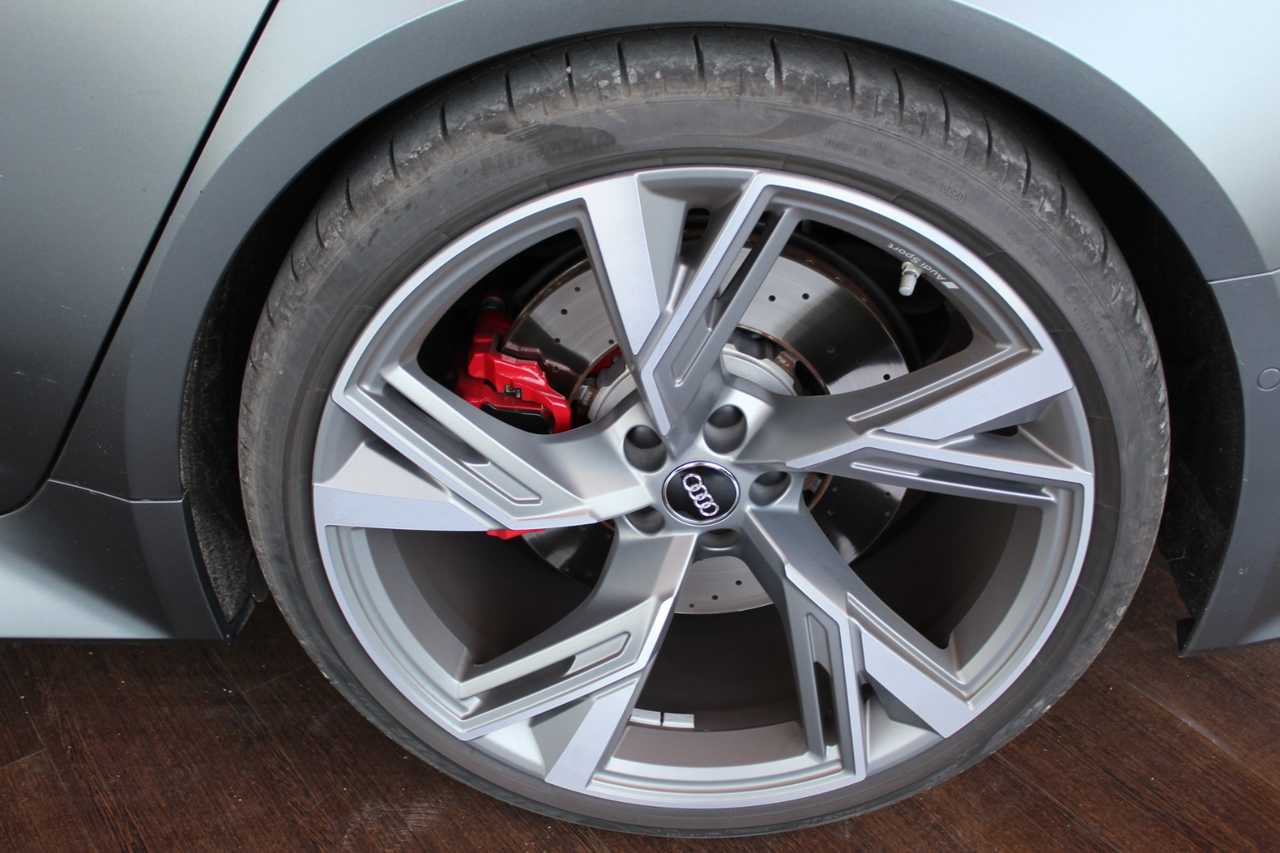Audi Rs6 avant foto 8