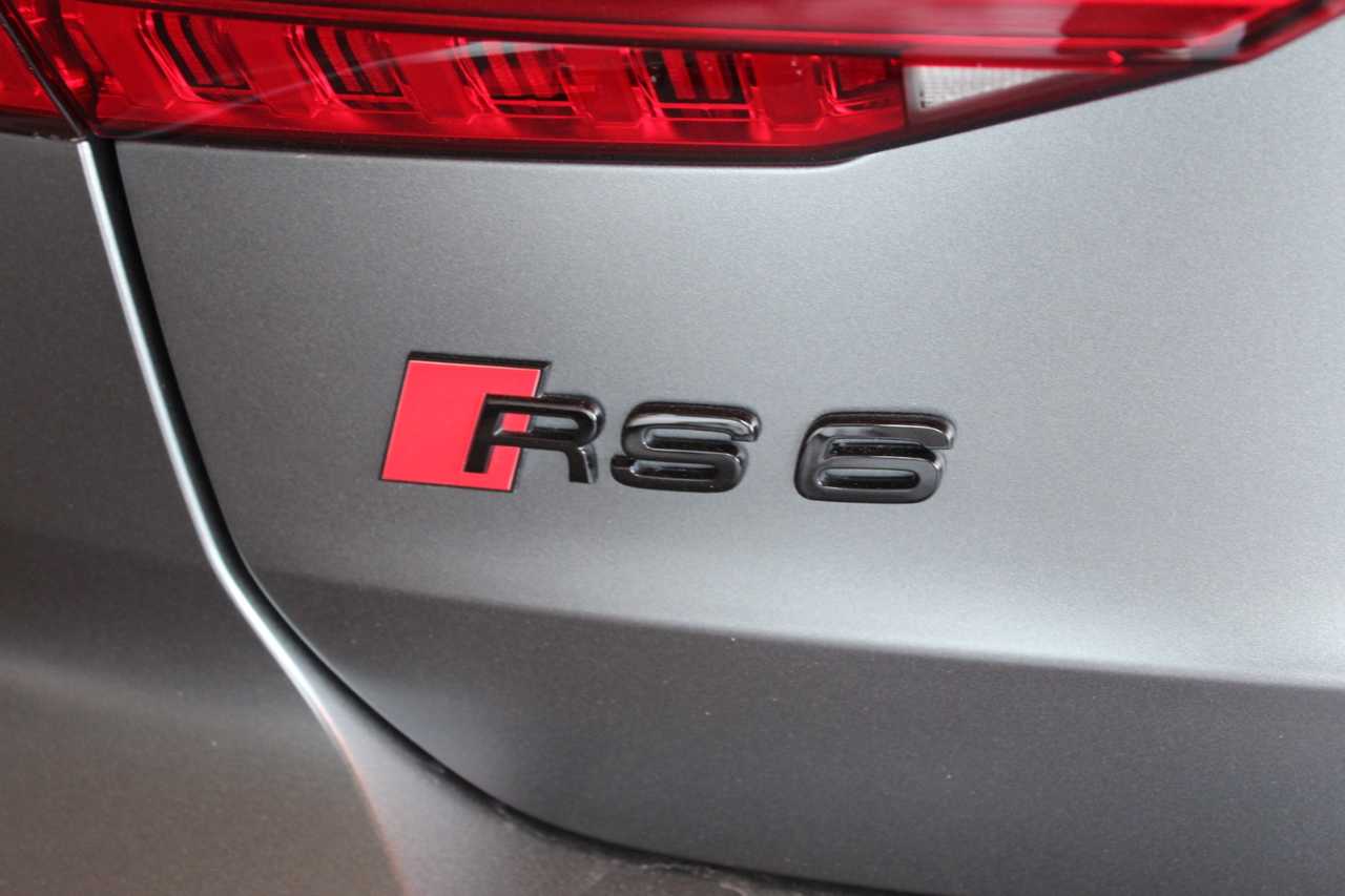 Audi Rs6 avant foto 13