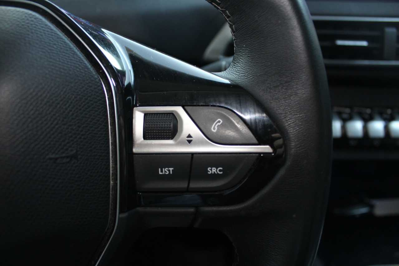 Peugeot 3008 foto 13