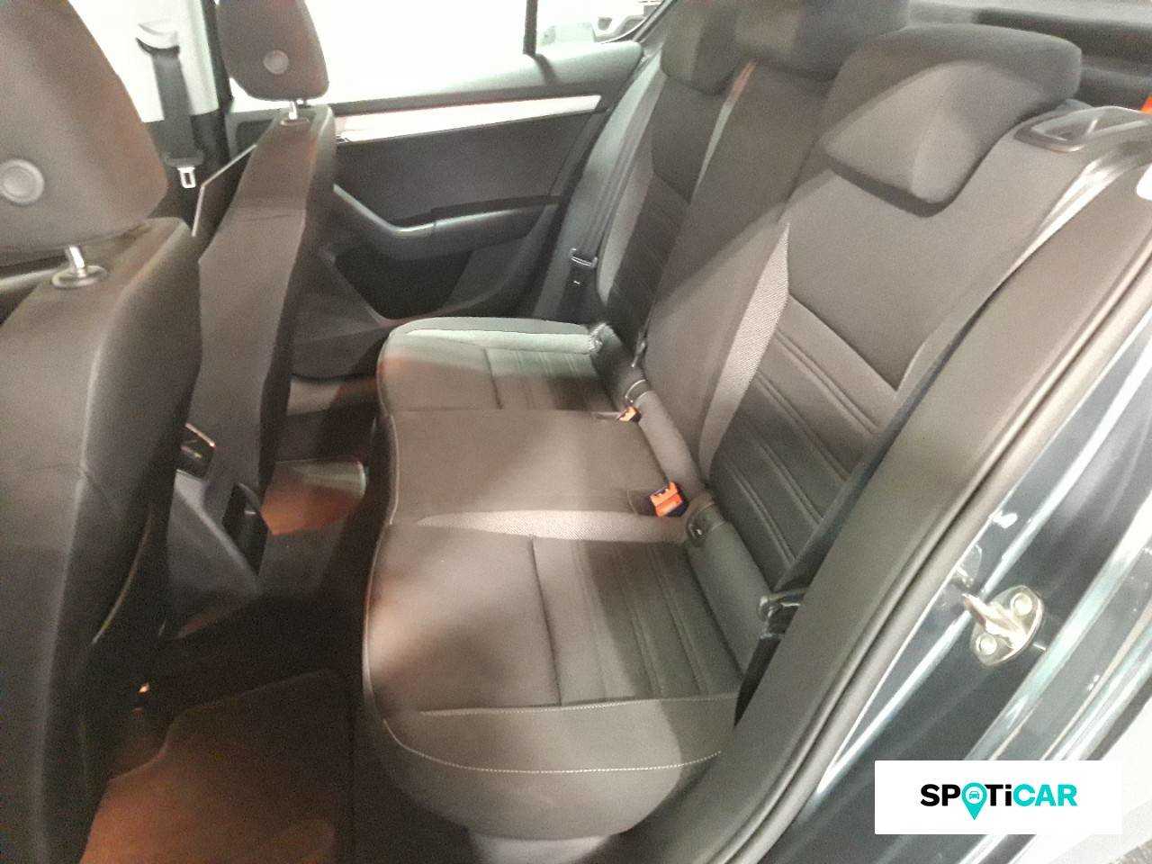 Skoda Octavia foto 11