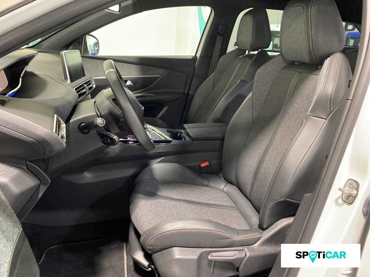 Peugeot 3008 foto 8