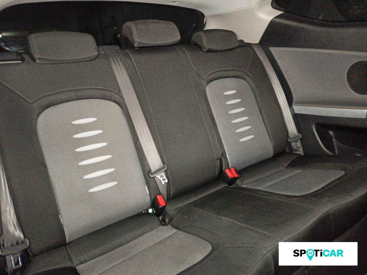 Kia Ceed foto 8