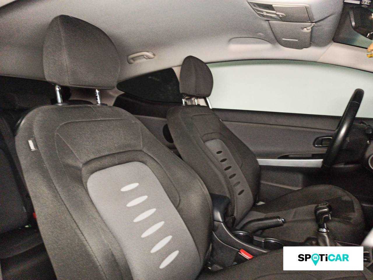 Kia Ceed foto 10