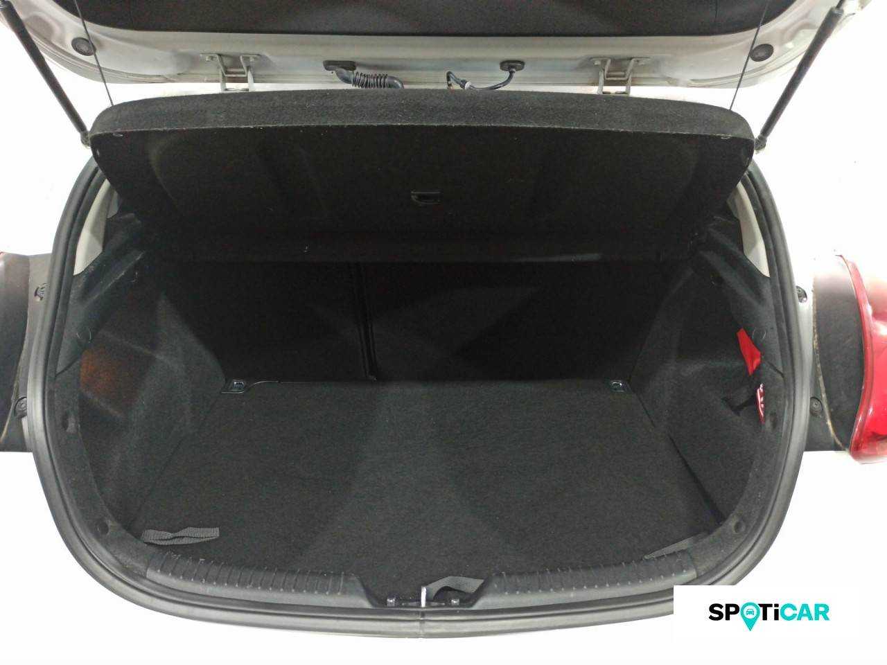 Kia Ceed foto 11