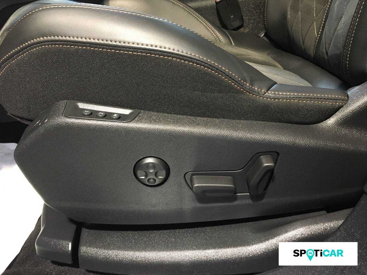 Peugeot 3008 foto 13