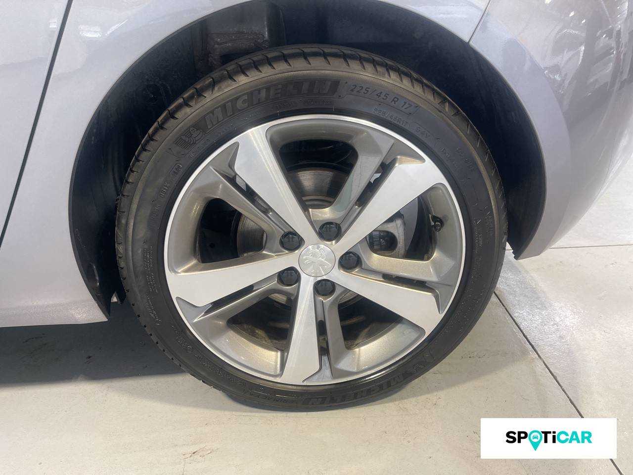 Peugeot 308 foto 6