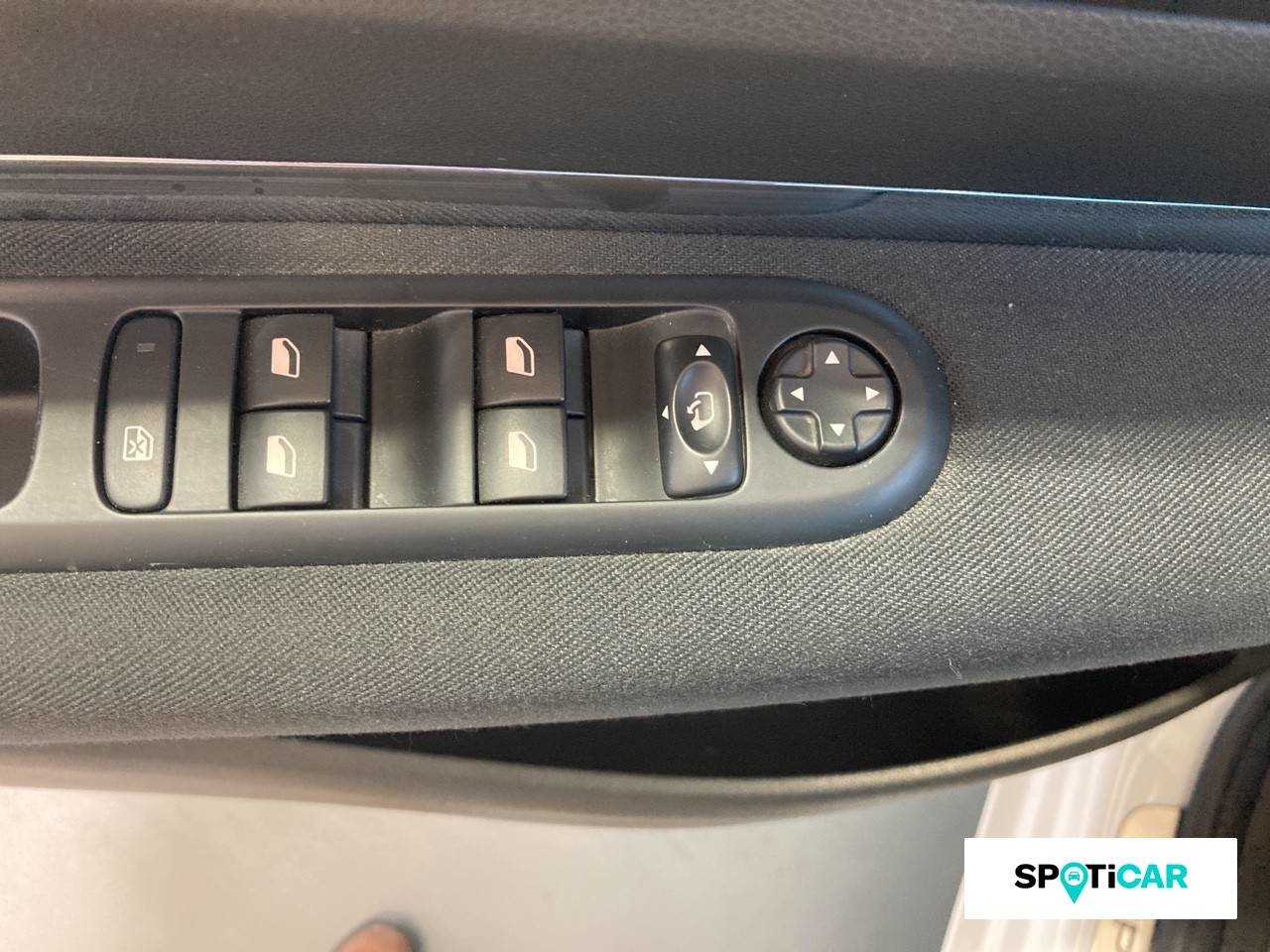 Peugeot 5008 foto 12