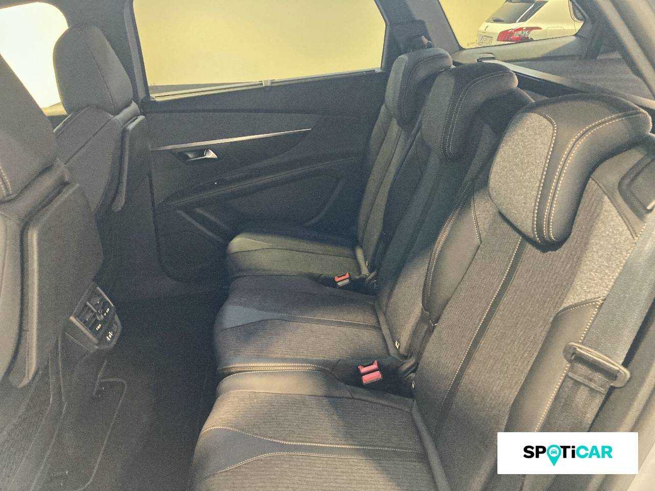 Peugeot 5008 foto 11