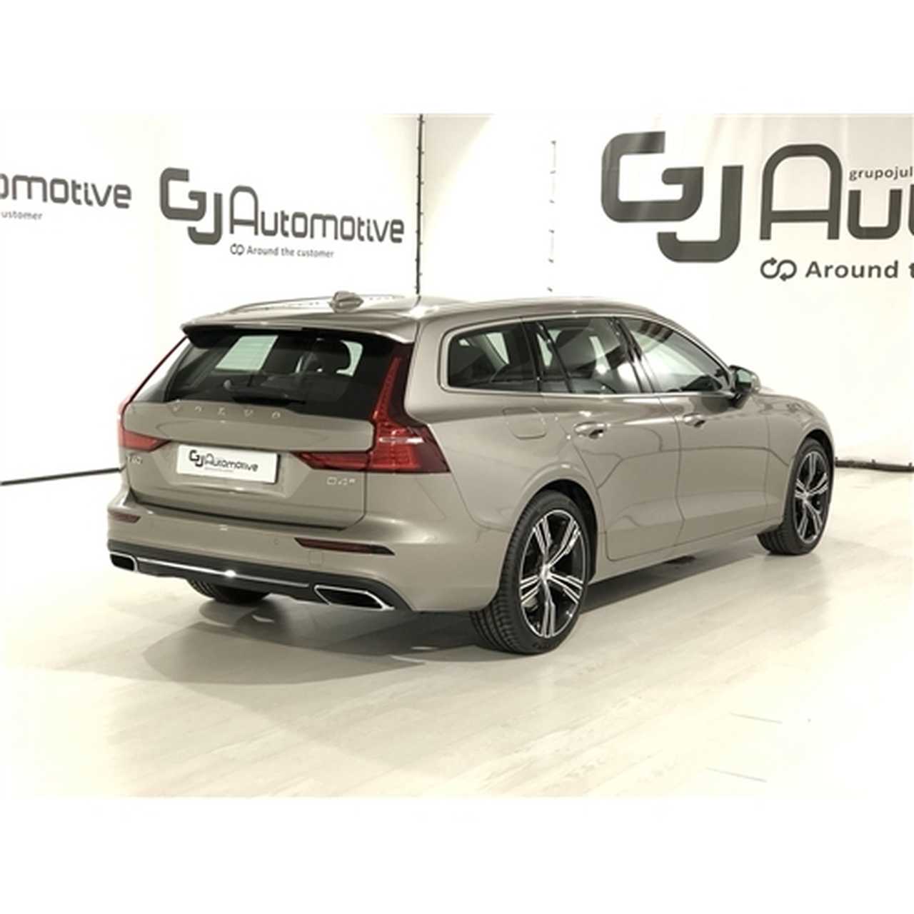 Volvo V60 foto 3