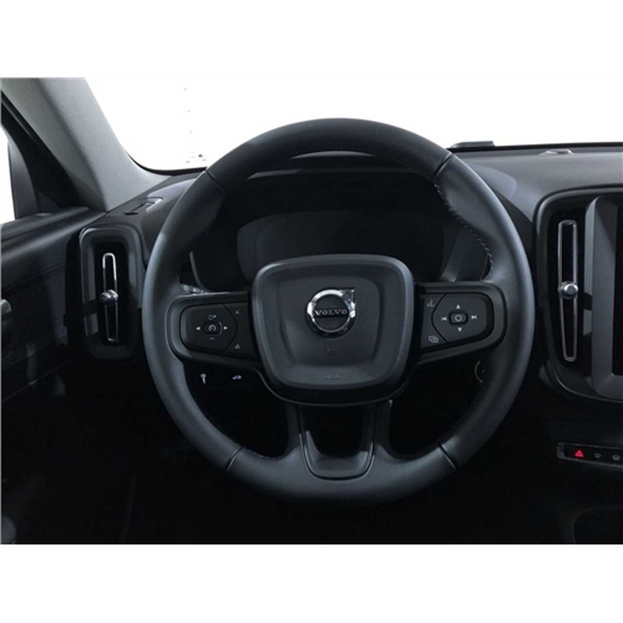 Volvo Xc40 foto 6