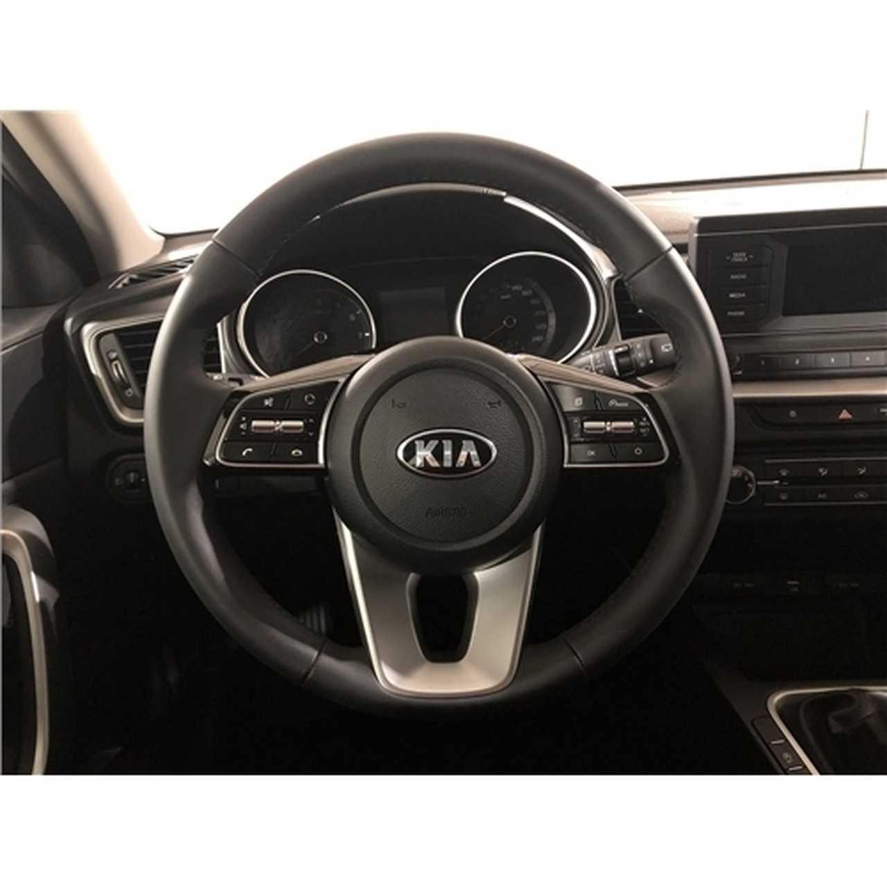 Kia Ceed foto 8