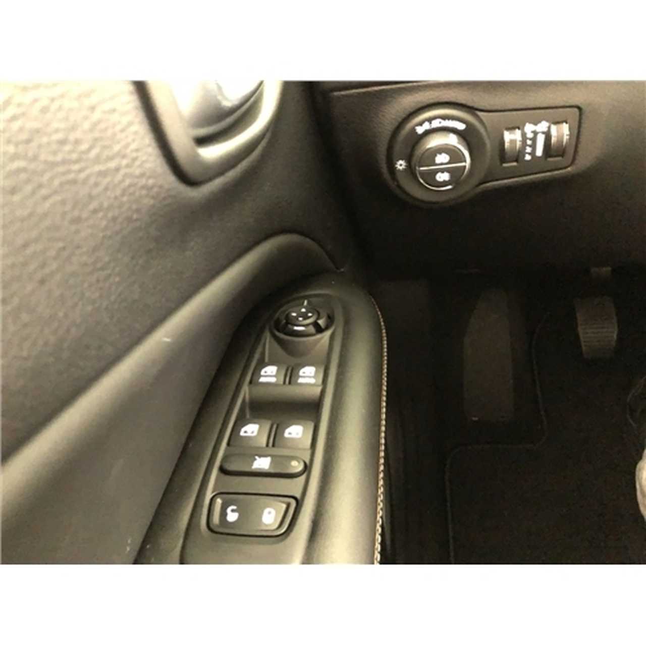 Jeep Compass foto 13