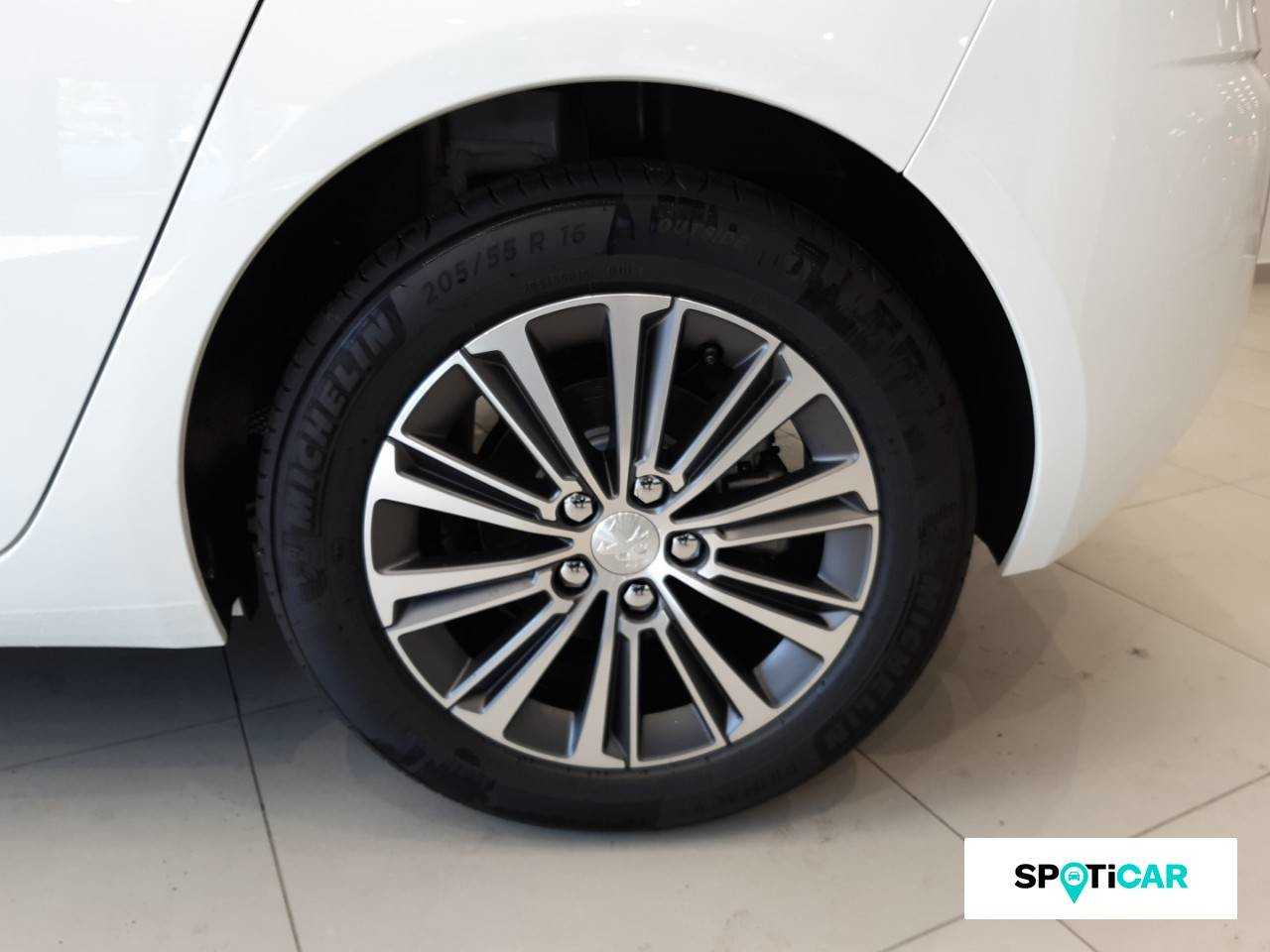 Peugeot 308 foto 9
