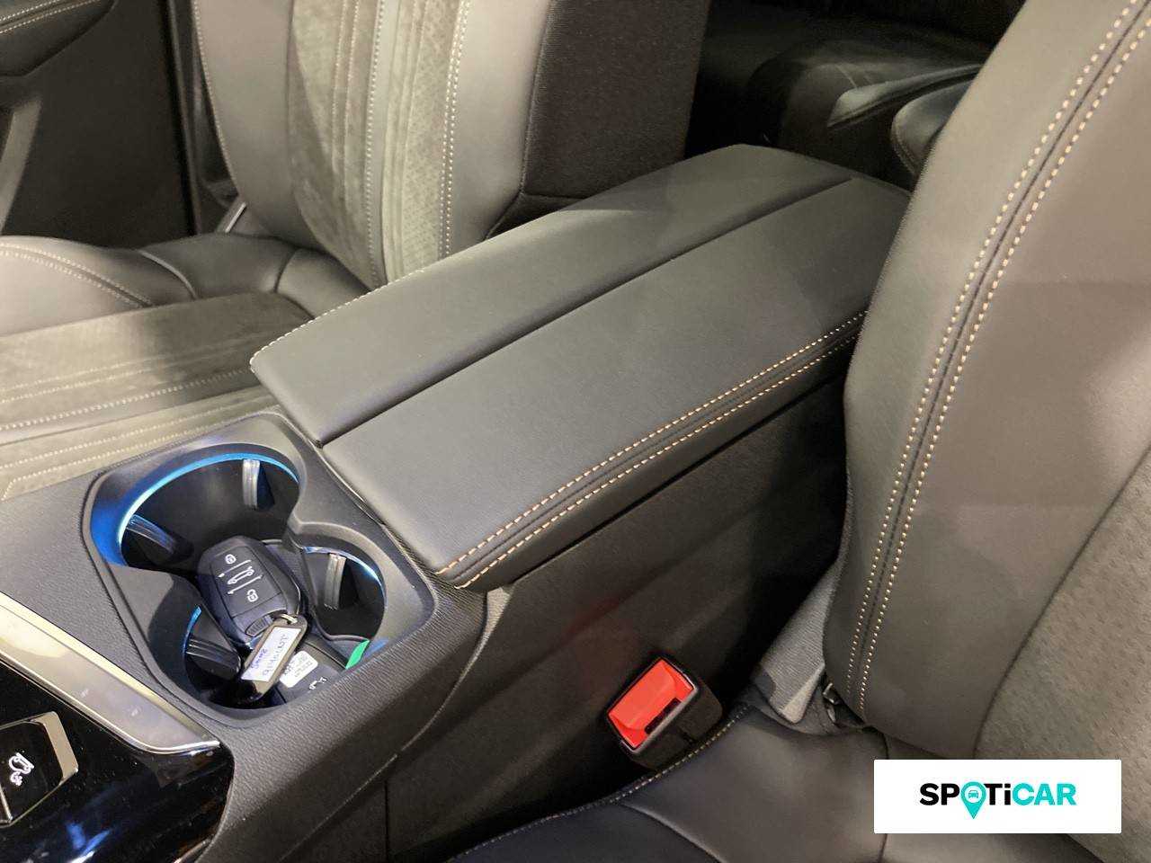 Peugeot 5008 foto 12