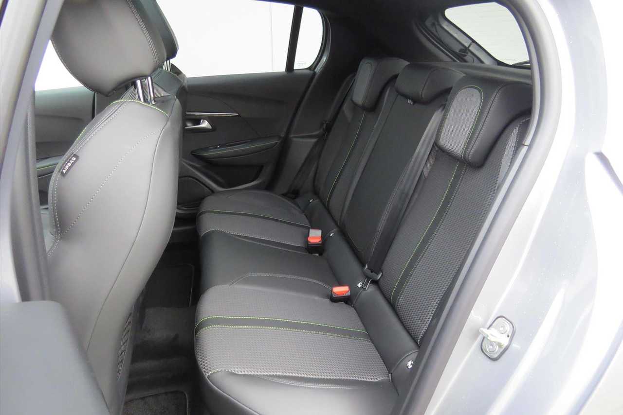 Peugeot 208 foto 7