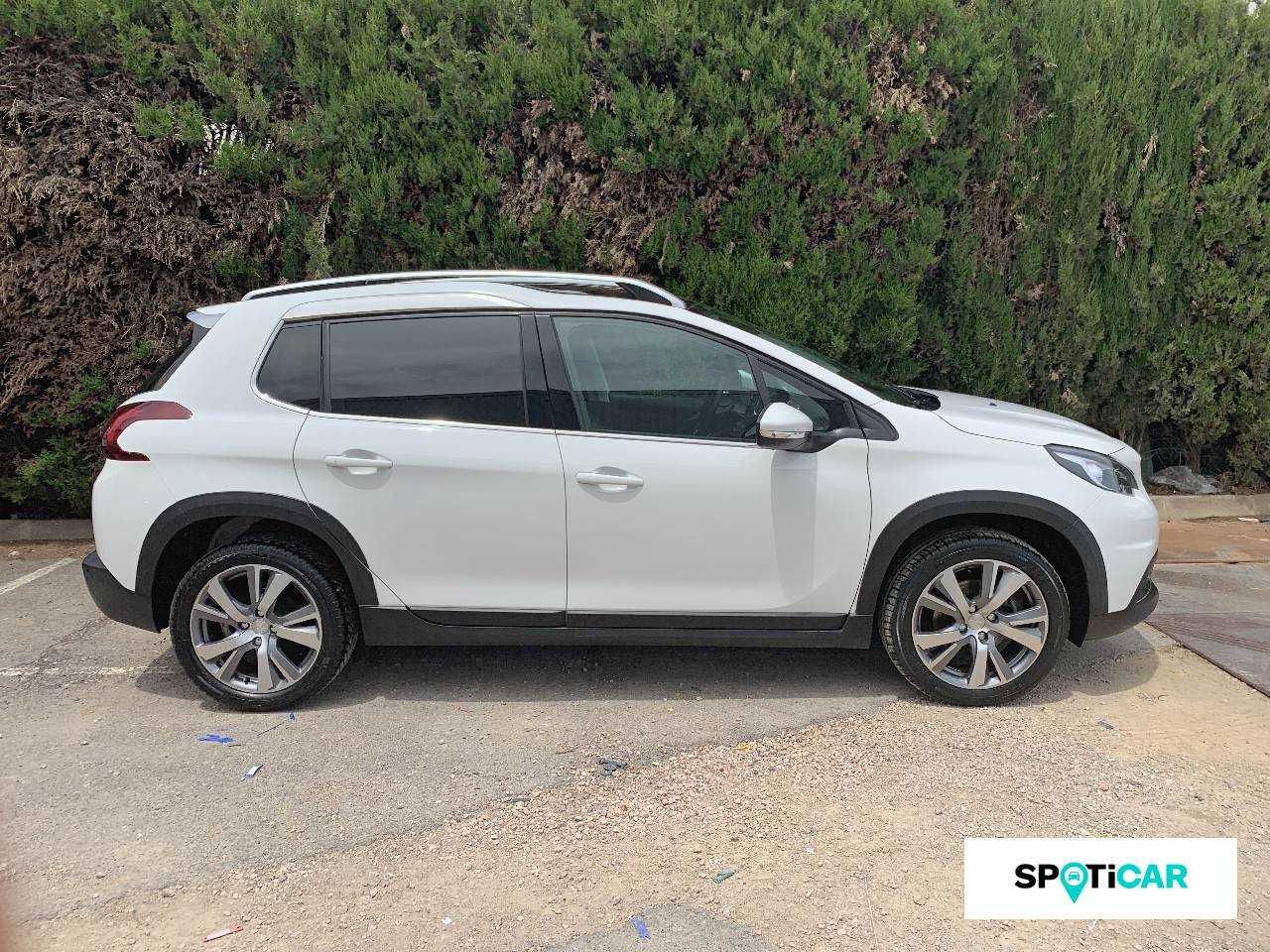 Peugeot 2008 foto 3