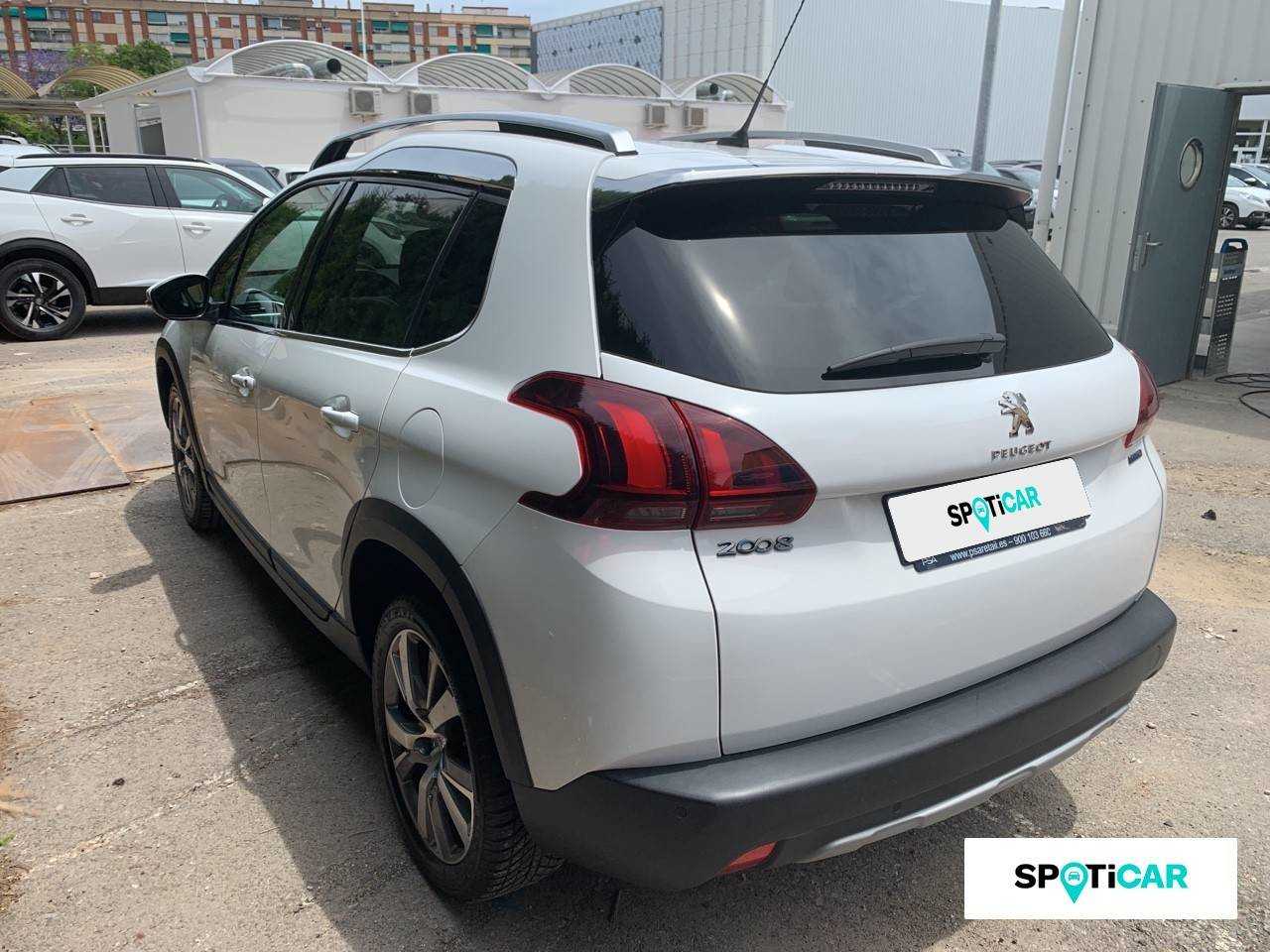 Peugeot 2008 foto 5
