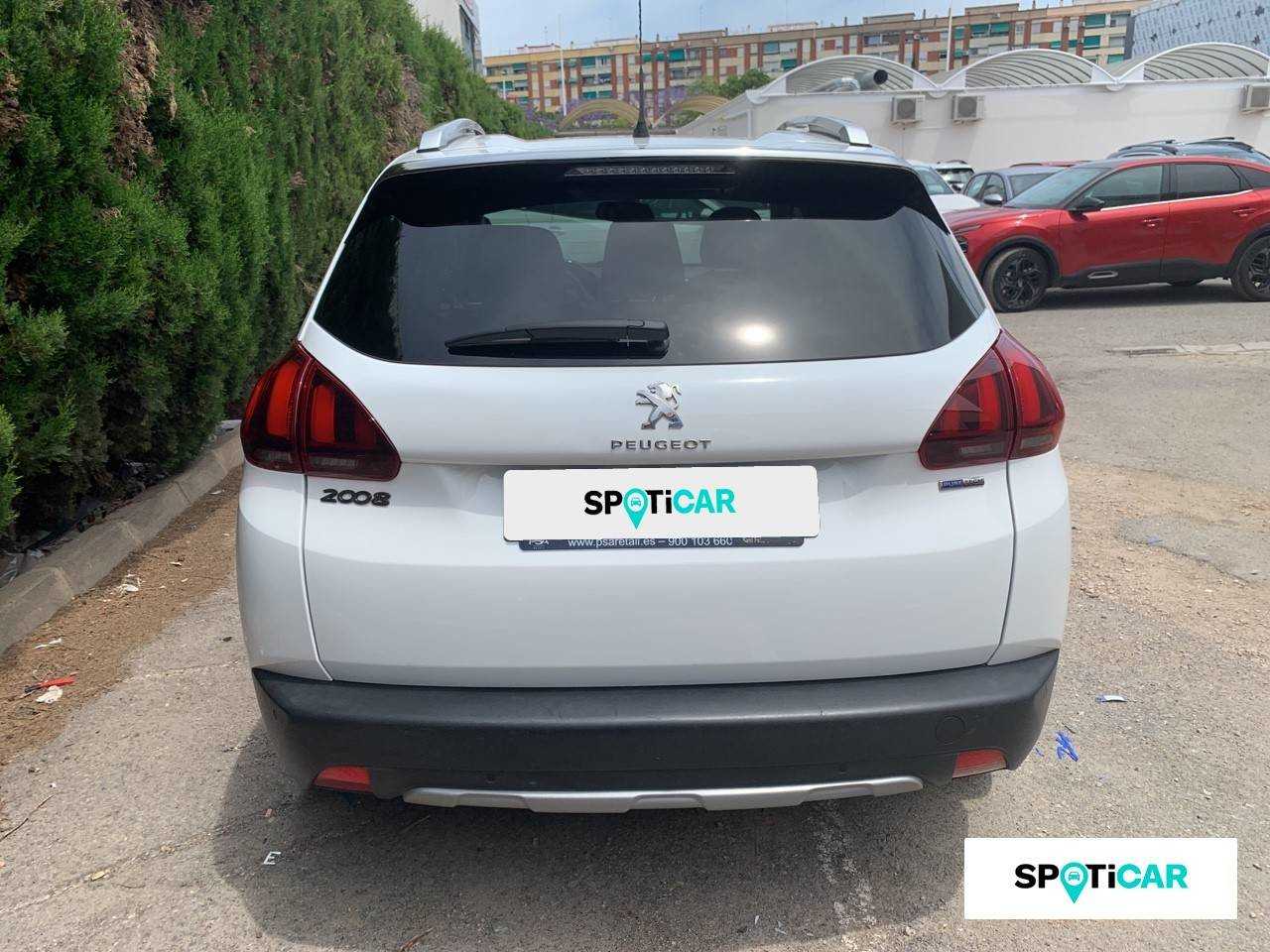 Peugeot 2008 foto 6