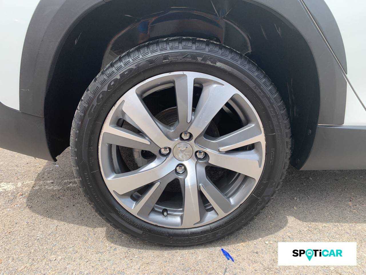 Peugeot 2008 foto 7