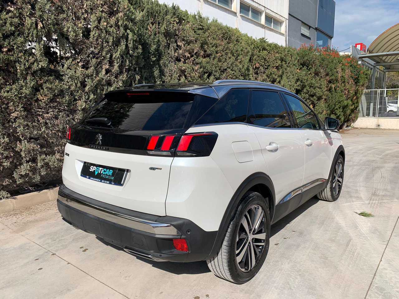 Peugeot 3008 foto 2