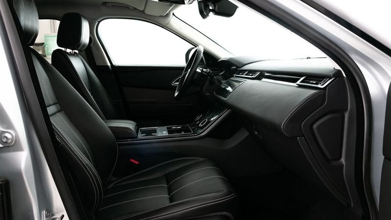 Land rover Range rover velar foto 14