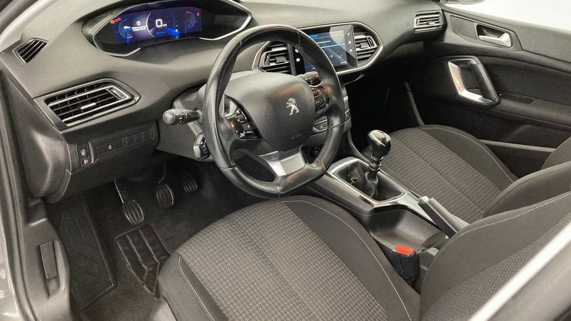 Peugeot 308 foto 12