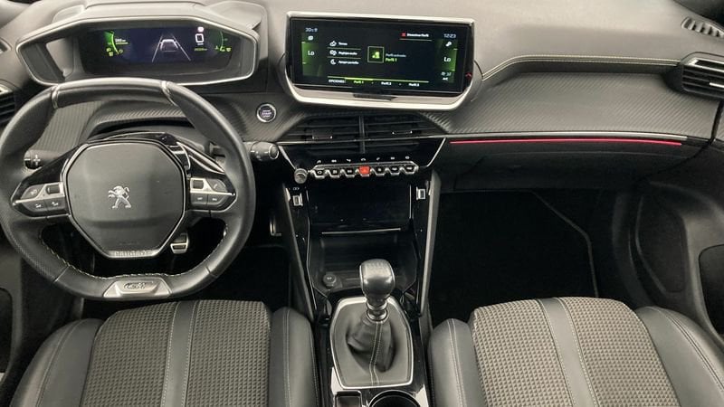 Peugeot 2008 foto 11