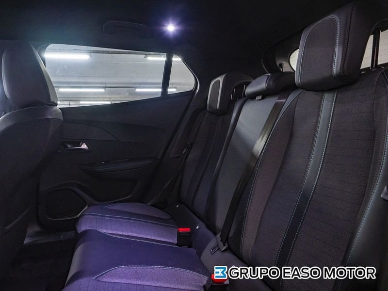 Peugeot 2008 foto 12
