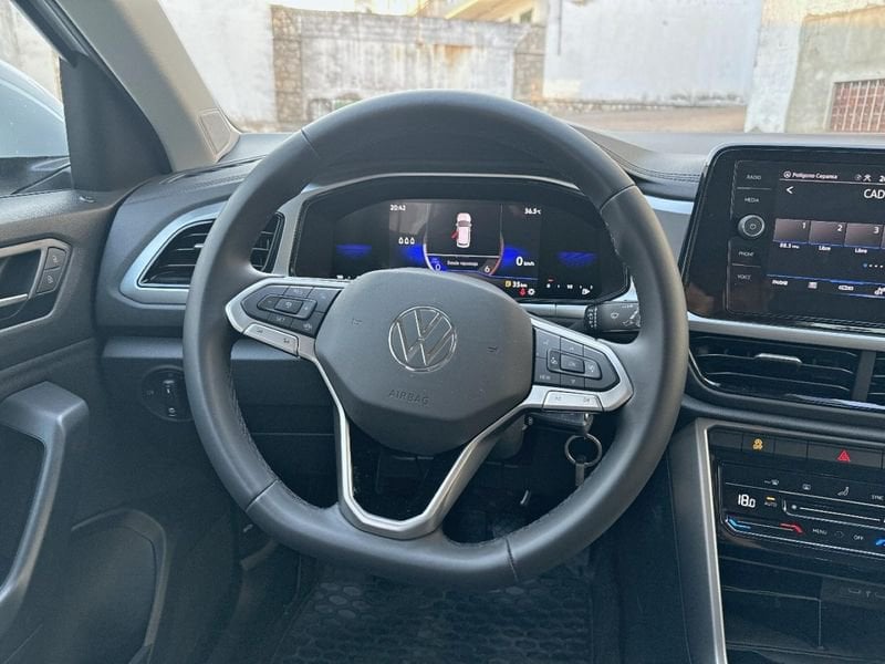 Volkswagen T-roc foto 8