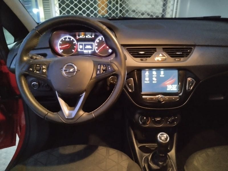 Opel Corsa foto 8
