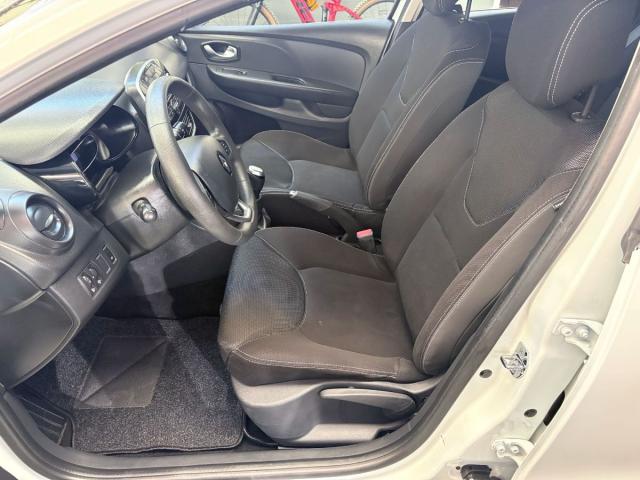 Renault Clio foto 8