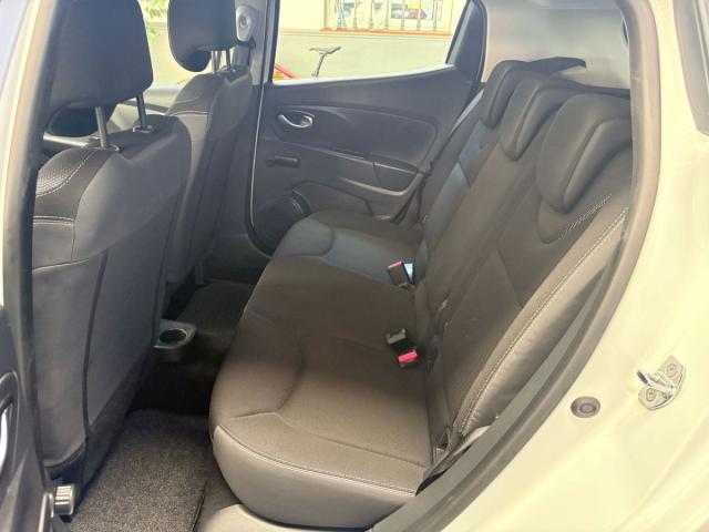 Renault Clio foto 10